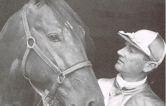 Gerhard Petersen med sin derbykandidat i 1953, Oliver the Great.