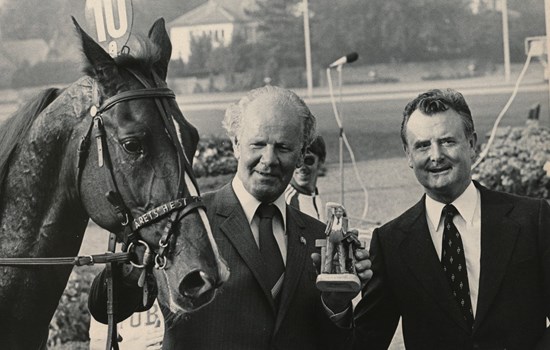 De fleste kender nok Karl Laursen som manden bag sejrshesten Tarok. Men "Dannebrog på fire ben" var kun en af mange stjerner fra hans hånd. (Foto: Burt Seeger)