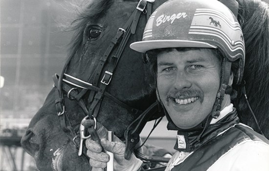 Birger Jørgensen er med bred margin den oftest sejrende travkusk nogensinde. Nu får han plads i Travsportens Hall of Fame. (Foto: Burt Seeger)